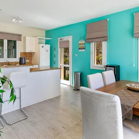 Beautiful Junior Gz01, Next To Communal Pool, Aphrodite Hills * Kouklia