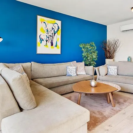 Beautiful Junior Gz01, Next To Communal Pool, Aphrodite Hills