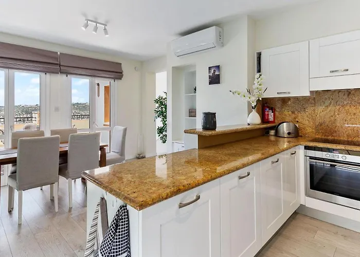 ヴィラ Beautiful Junior Gz01, Next To Communal Pool, Aphrodite Hills