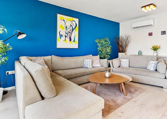 Beautiful Junior Gz01, Next To Communal Pool, Aphrodite Hills