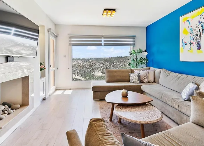 ヴィラ Beautiful Junior Gz01, Next To Communal Pool, Aphrodite Hills